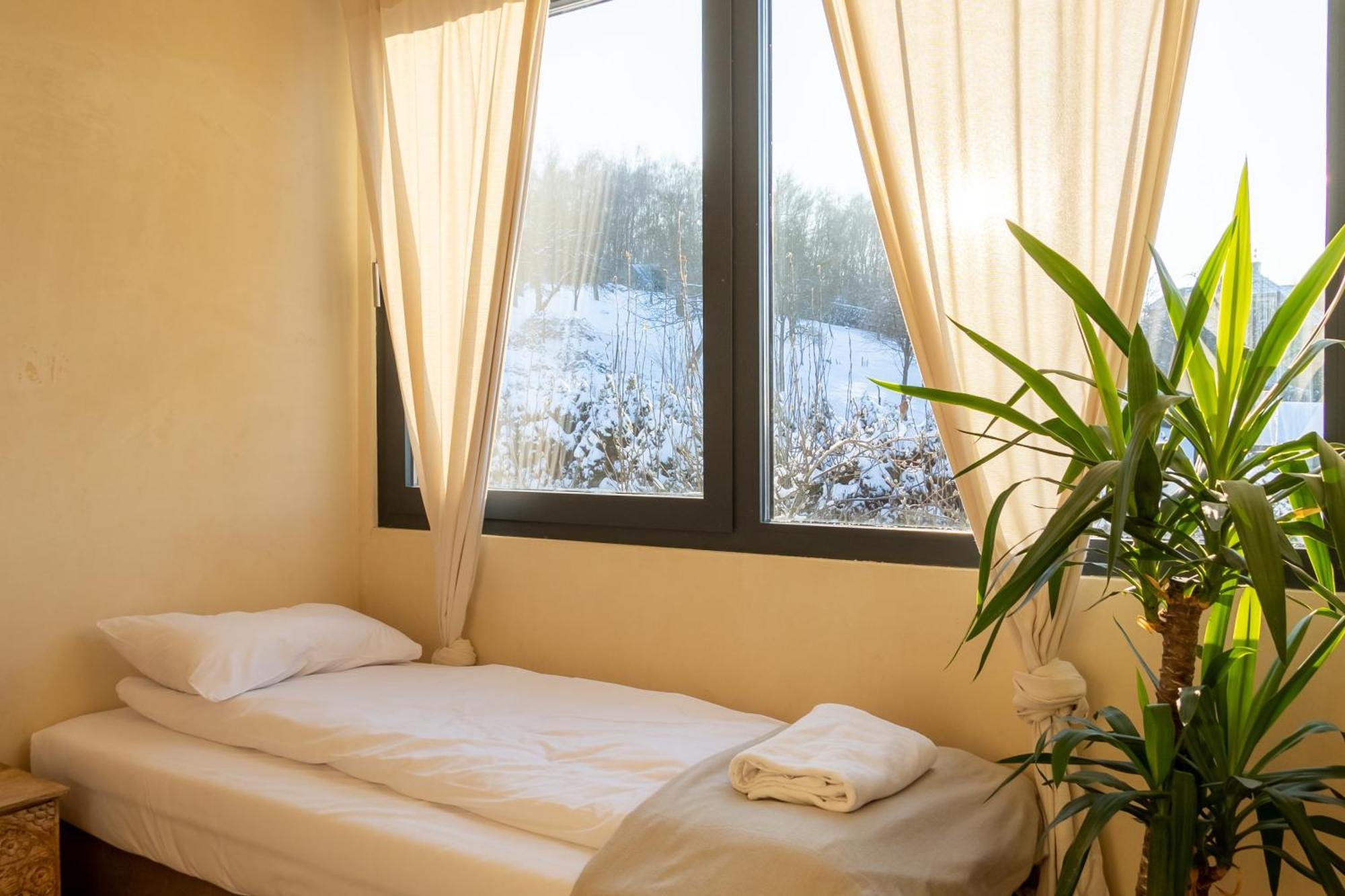Blisshouse Luxurious Calm And Energetic Spot Near By Surrounded By The Forest Where Will Find Your Peace And Your People *