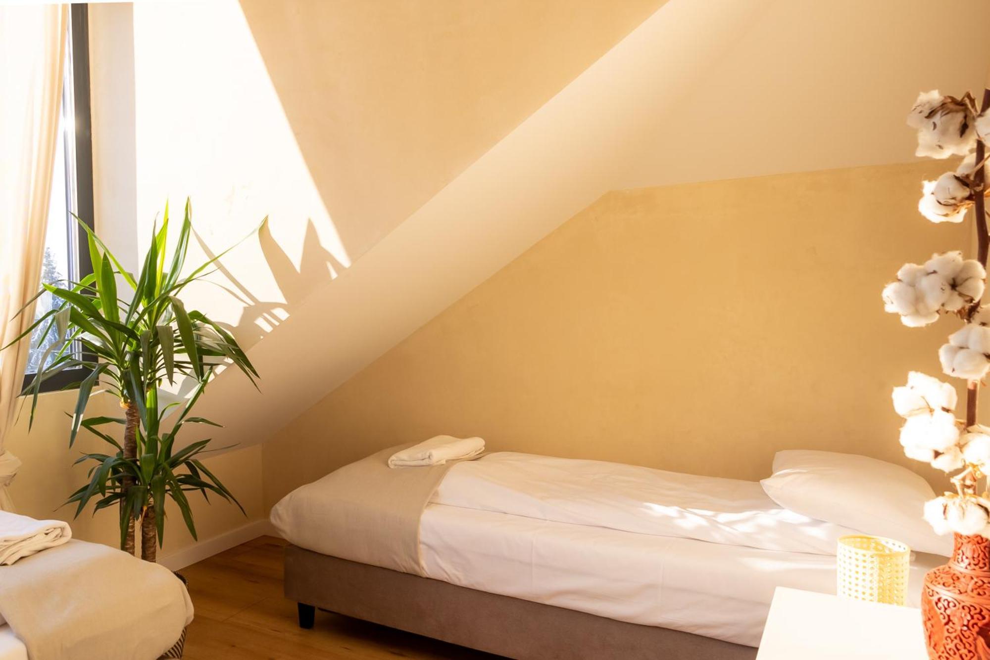 Blisshouse Luxurious Calm And Energetic Spot Near By Surrounded By The Forest Where Will Find Your Peace And Your People Gasthuis Krakau
