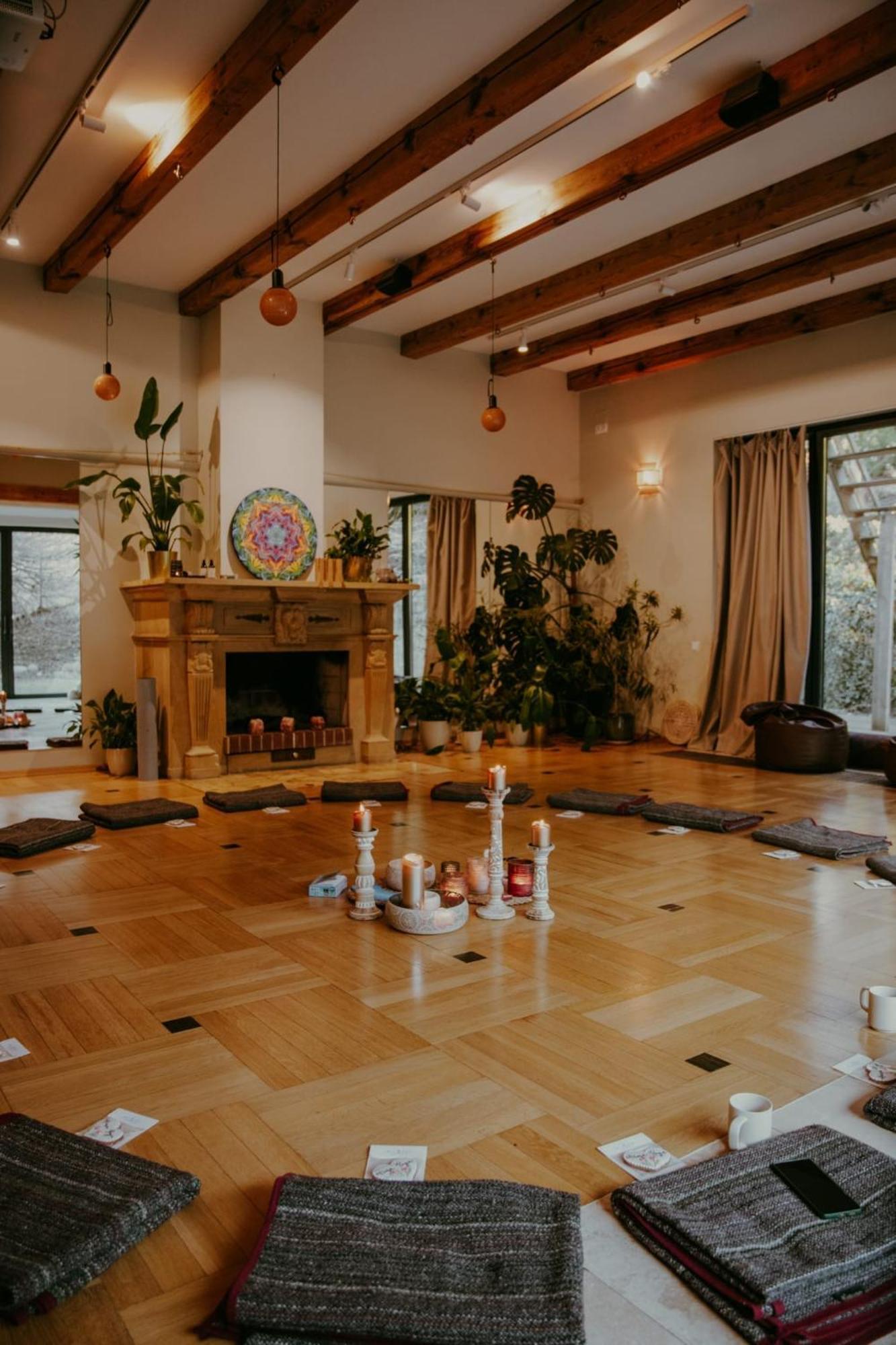 Blisshouse Luxurious Calm And Energetic Spot Near By Surrounded By The Forest Where Will Find Your Peace And Your People Gasthuis