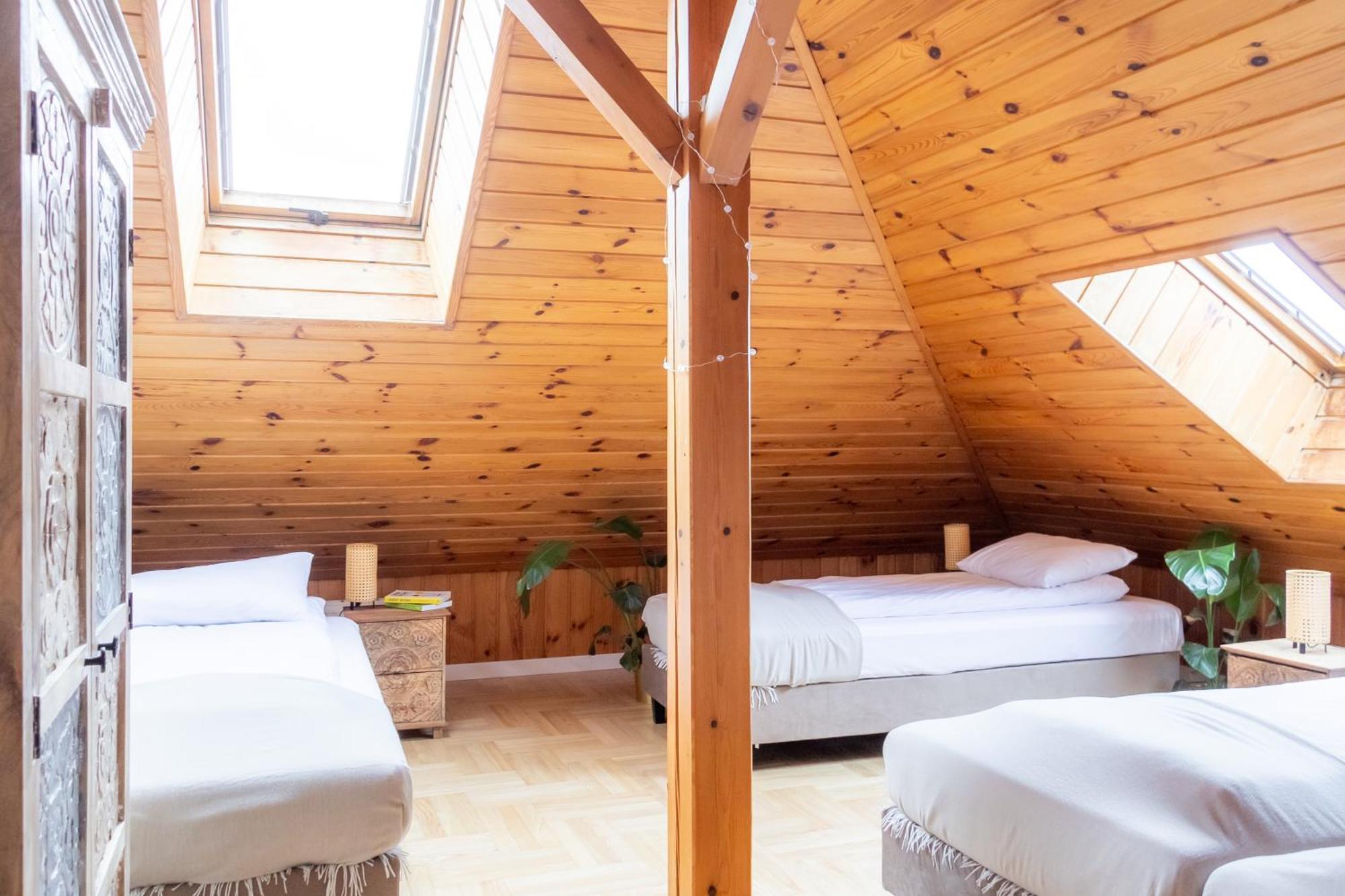Gasthof Blisshouse Luxurious Calm And Energetic Spot Near By Surrounded By The Forest Where Will Find Your Peace And Your People Krakau